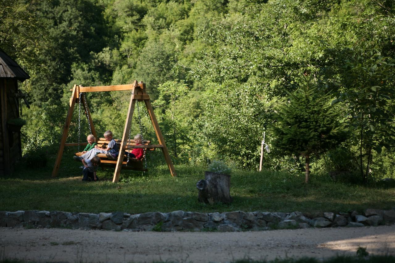 Grab Ethno Village And Camp Šćepan-Polje Kültér fotó